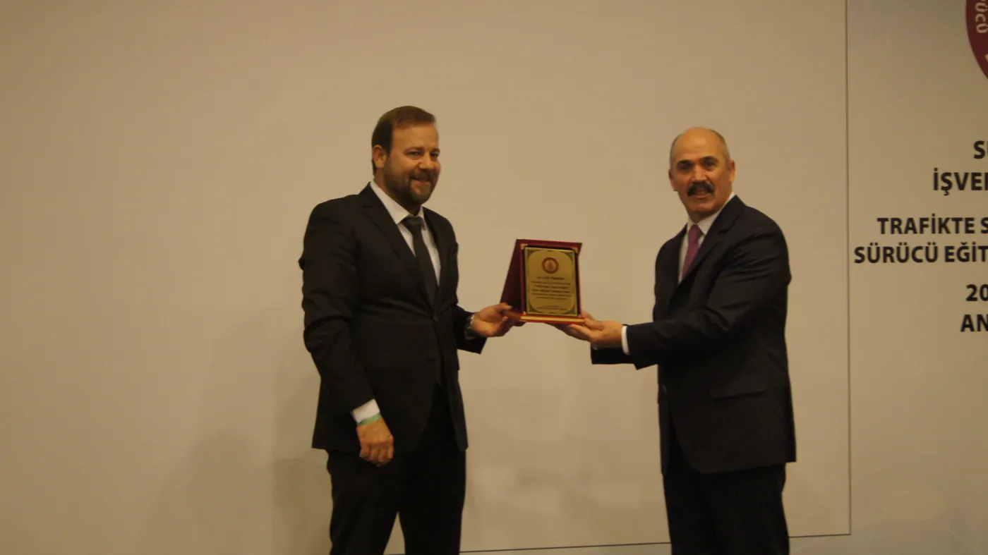 Sürücü Medya sektör etkinliği ve fuar standı fotoğrafı 1